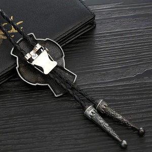 Bolo tie med korshänge och sten