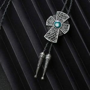 Bolo tie med korshänge och sten