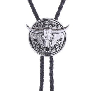 Bolo tie med tjurhuvud med långt horn