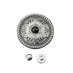 Concho 25 mm i Antiksilver med Färgsten Svart A