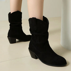 Cowboyboots i mjuk mocka med rynkad skaftdesign