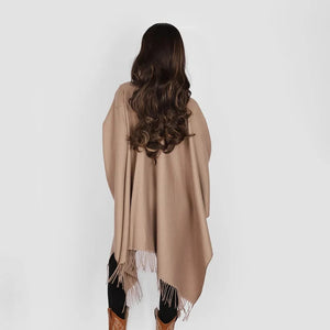 Elegant poncho jacka dam