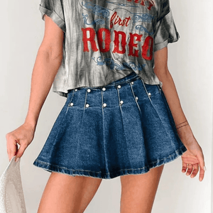 Kort plisserad jeanskjol