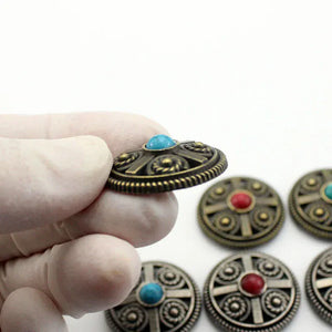 Vintage rund concho med sten