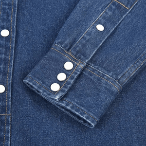Westernskjorta i tvättad denim