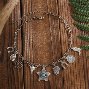 Berlockhalsband i western stil med western-motiv och turkos