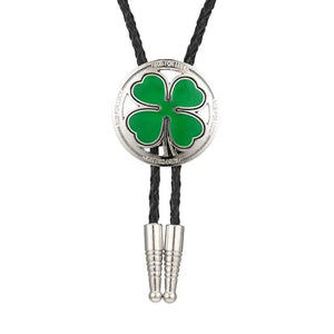 Bolo tie i  läder med grön fyrklöver Grön