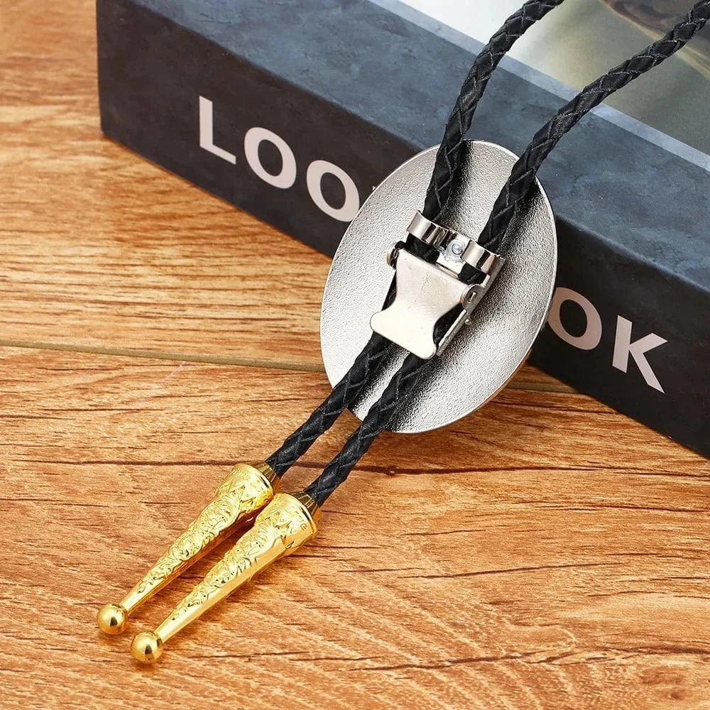 Bolo tie i silver och guld med hästmotiv Guld
