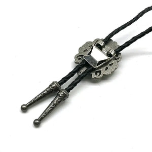 Bolo tie med blå turkossten  och antiksilverram Turkosblå