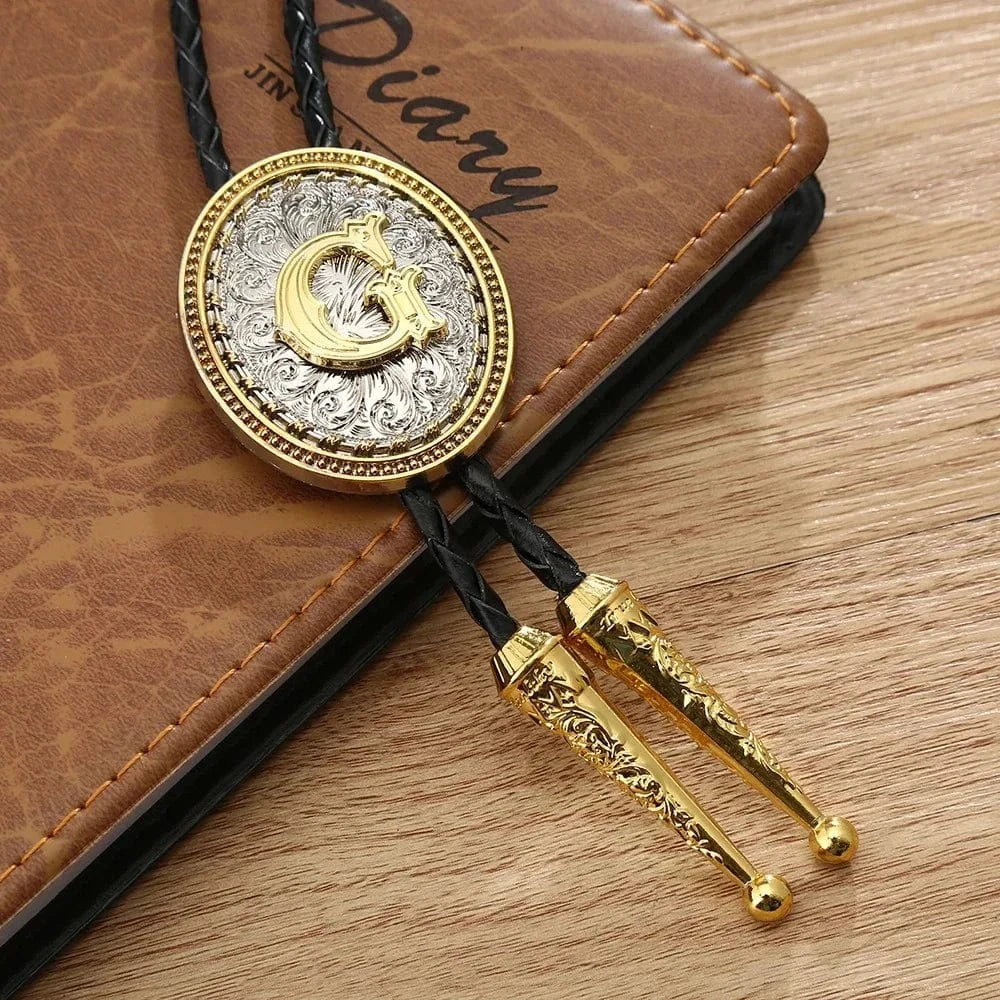 Bolo tie med initial A–Z i tvåtonad metall