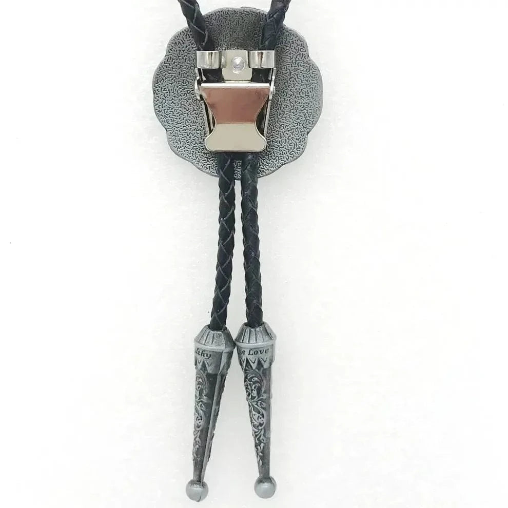 Bolo tie med retroinspirerat keltiskt mönster Svart