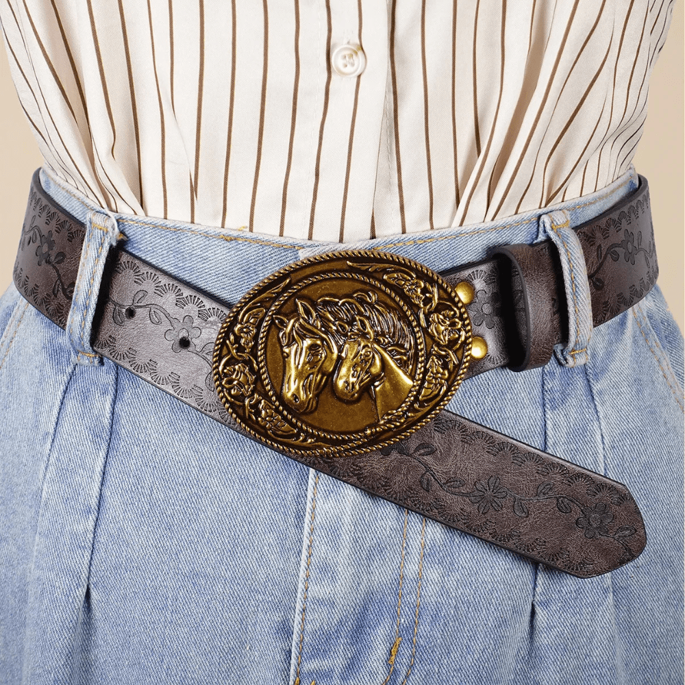 Cowboybälte i Retrostil med Hästmotiv och Präglad Design