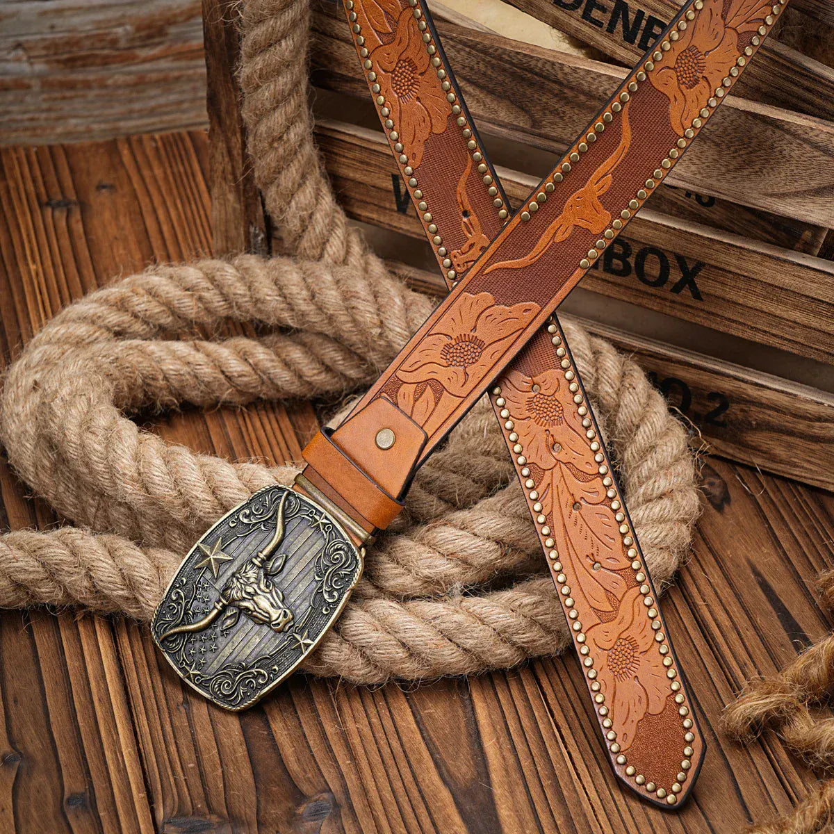 Cowboybälte med vintage longhornsspänne