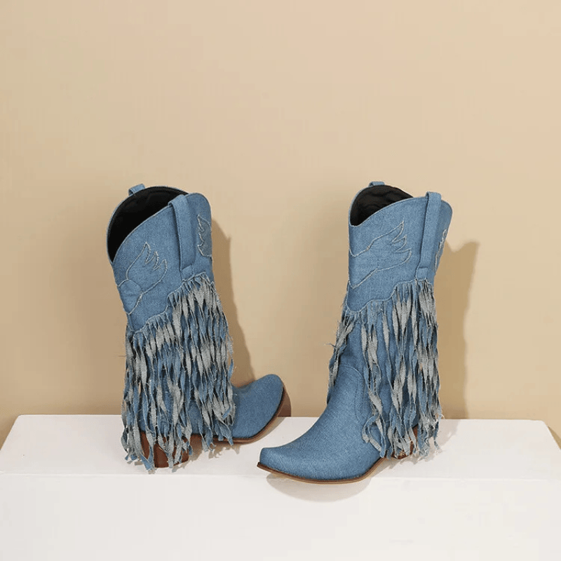 Cowboyboots i denim med fransar och blockklack