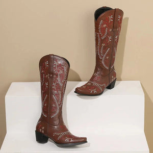 Cowboyboots med broderad design och blockklack