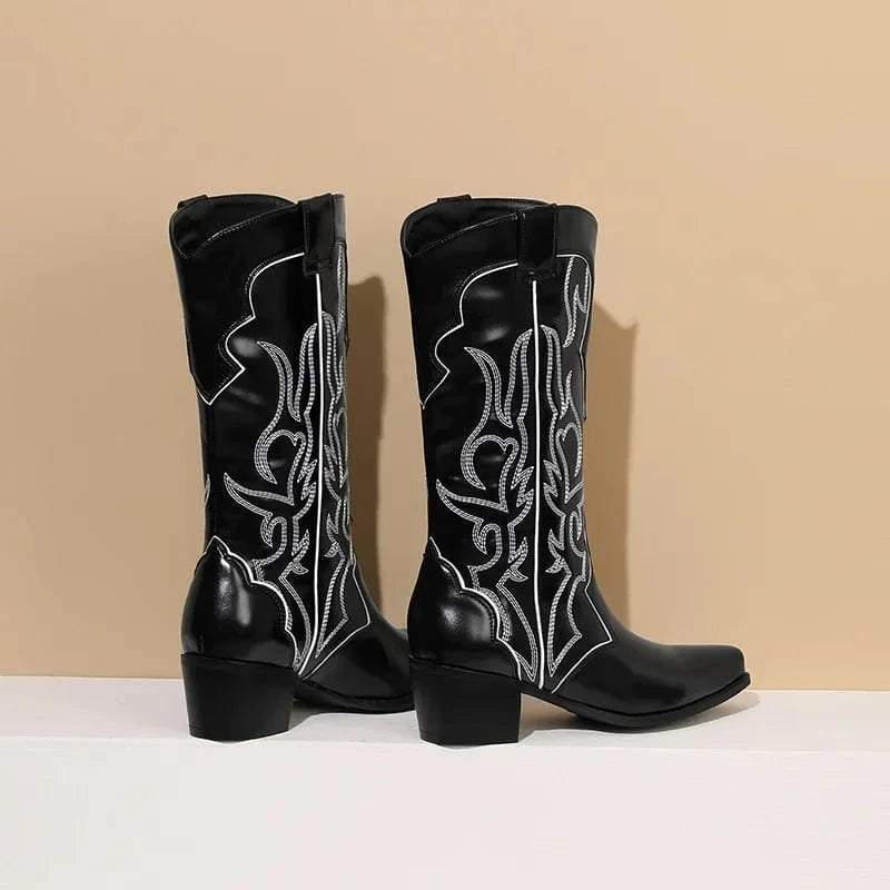 Cowboyboots med broderad westernstil i lyxigt läderlook