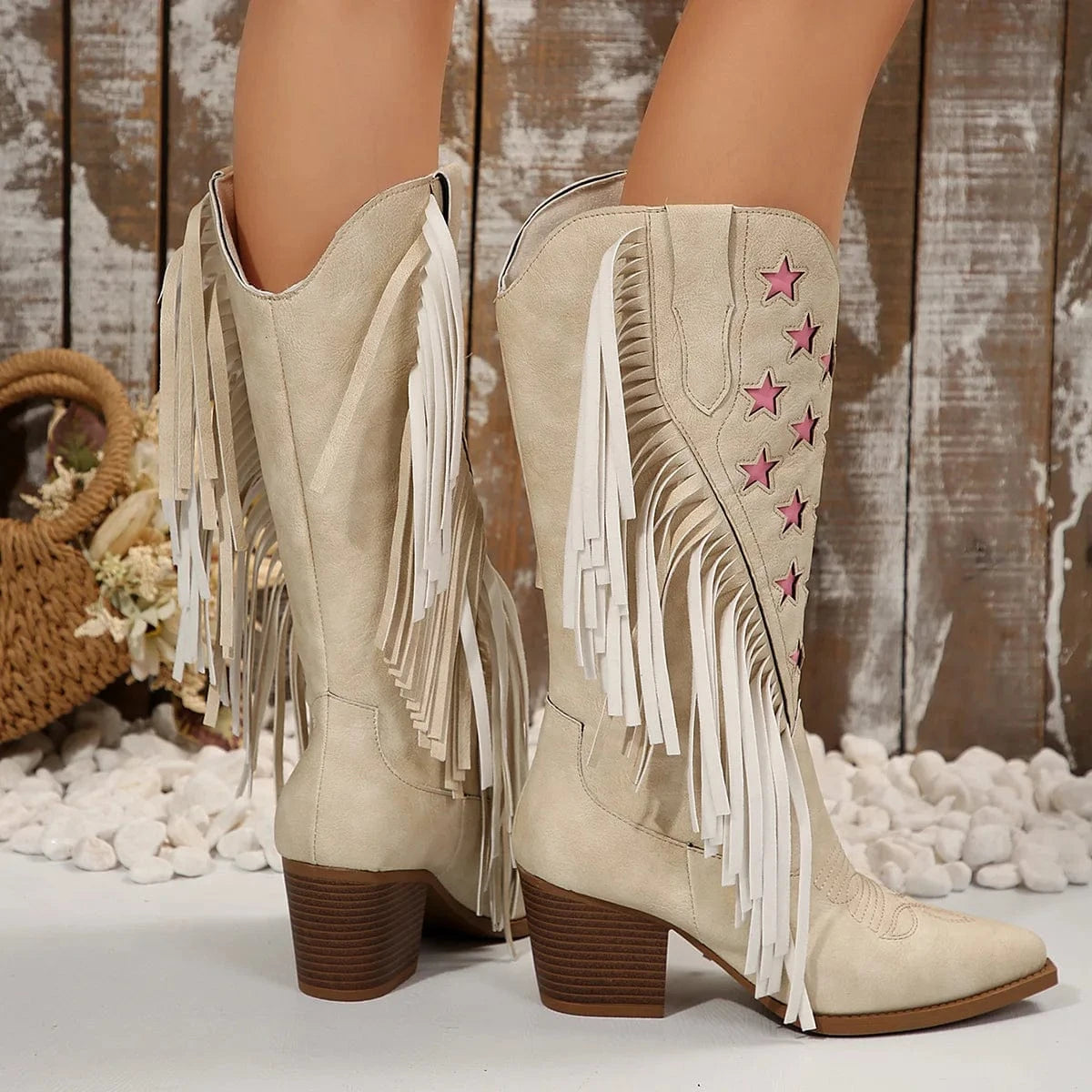 Cowboyboots med stjärnbroderi och långa fransar