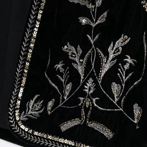 Elegant Broderad Väst i Svart
