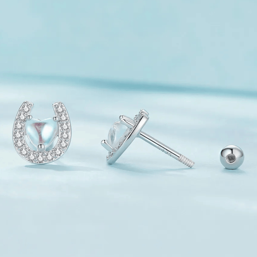 Hästskoörhängen i Silver med Månsten Silver