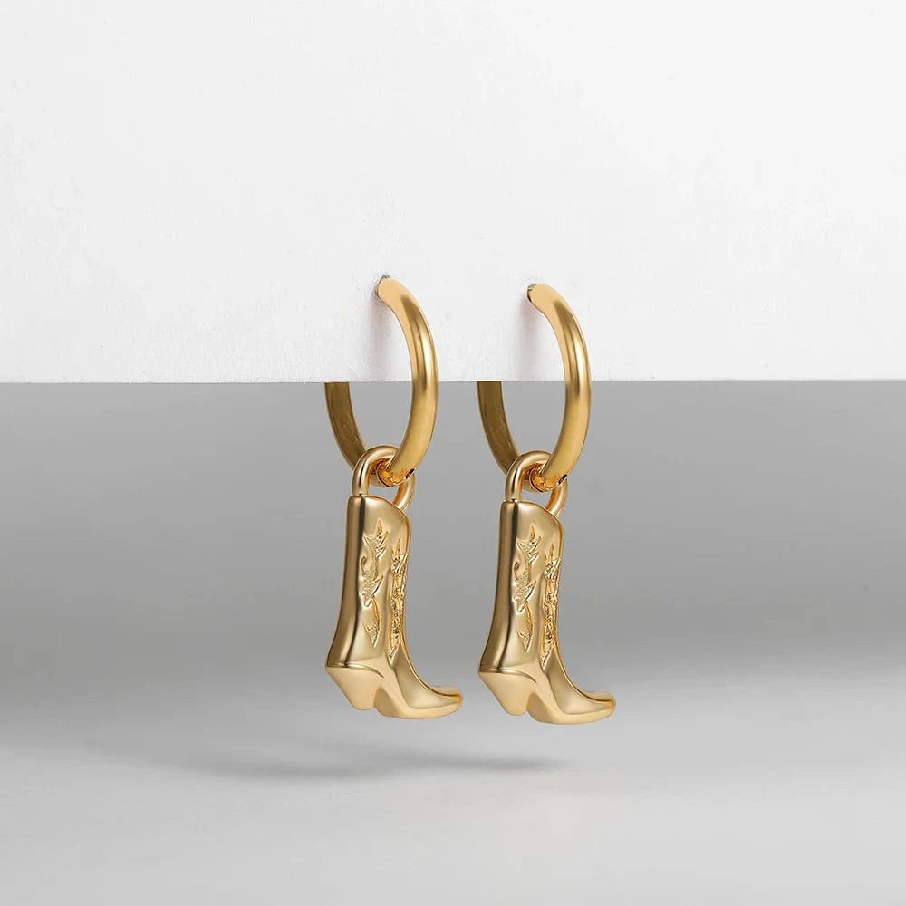 Hoops örhängen med cowboyboots Guld