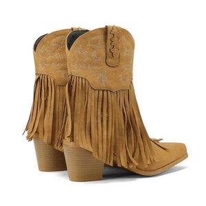 Korta Cowgirl Boots i Mocka med Fransar