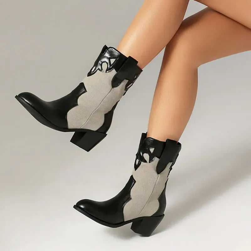 Låga Cowboyboots i västernstil med utskuret mönster och blockklack