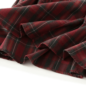 Långkjol i patchwork-stil med spets och rutigt mönster