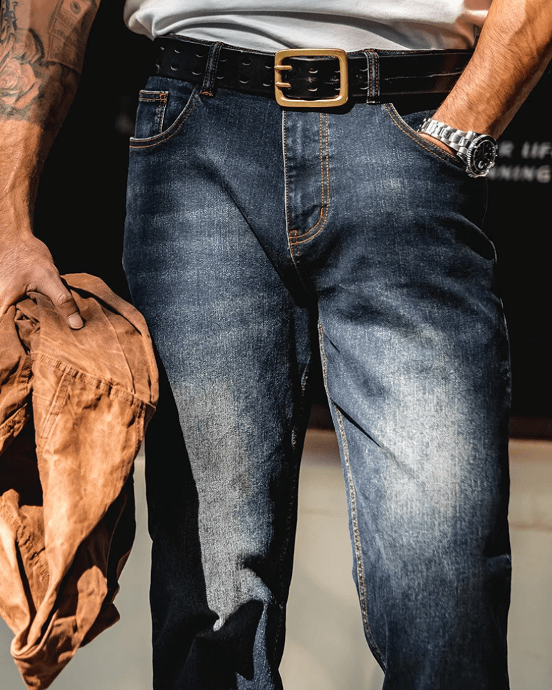 Mörkblå raka jeans i vintage-stil för herr