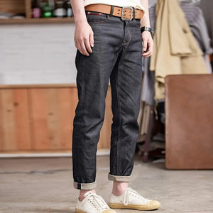 Mörkblå tapered selvedge jeans i raw denim Mörkblå / 28
