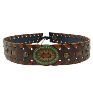 Mörkbrunt westernhattband med metallconcho
