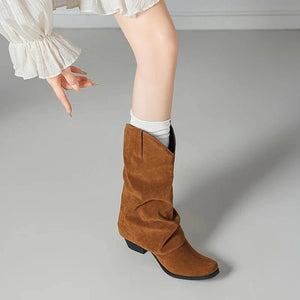 Slouchiga Cowboyboots i Mocka för Dam