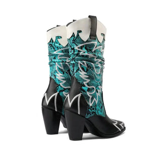 Tvåfärgade Cowgirl Boots med Färgglatt Ormskinnsmönster