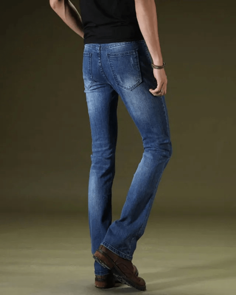 Utsvängda jeans för herr