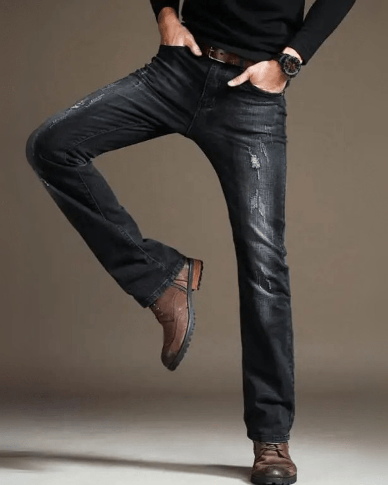 Utsvängda jeans för herr