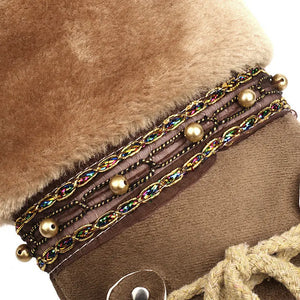 Vinter cowboyboots med fluffig insida och dekorativ snörning