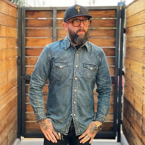 Westernskjorta i tvättad denim